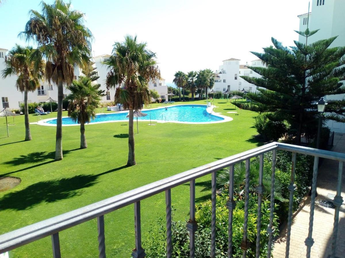 3 Bedrooms With Pool & Parking, Close To Sea And Gibraltar Manilva Bagian luar foto