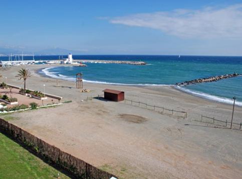 3 Bedrooms With Pool & Parking, Close To Sea And Gibraltar Manilva Bagian luar foto