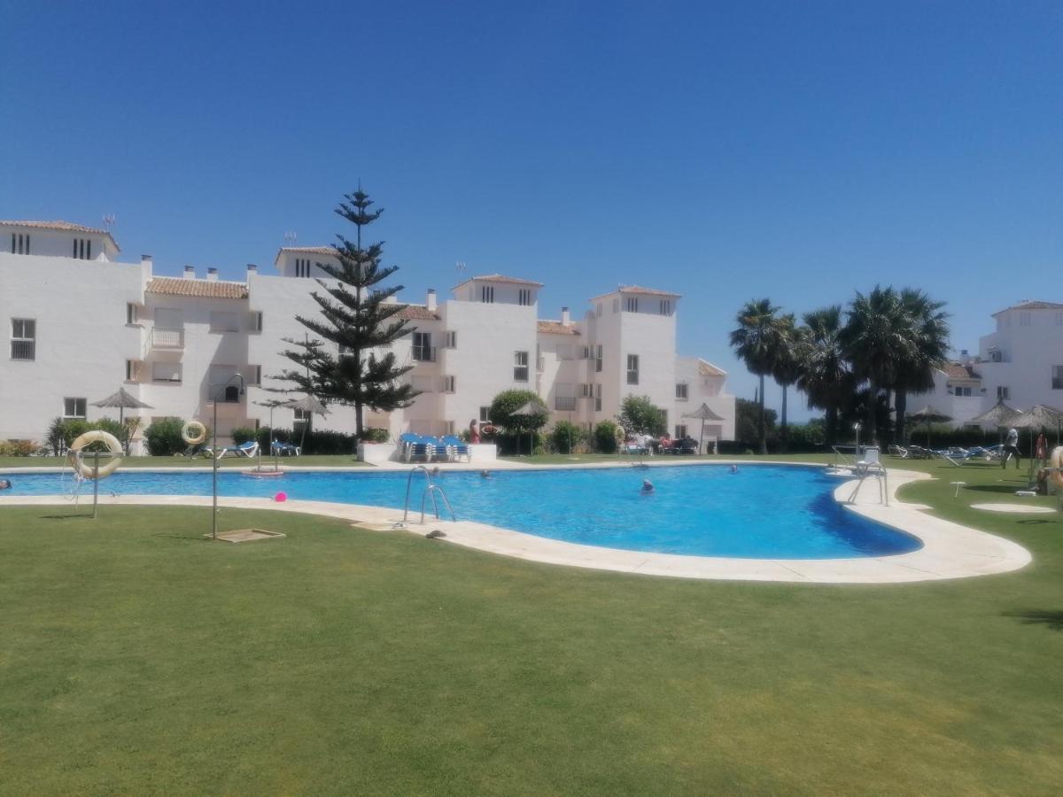 3 Bedrooms With Pool & Parking, Close To Sea And Gibraltar Manilva Bagian luar foto