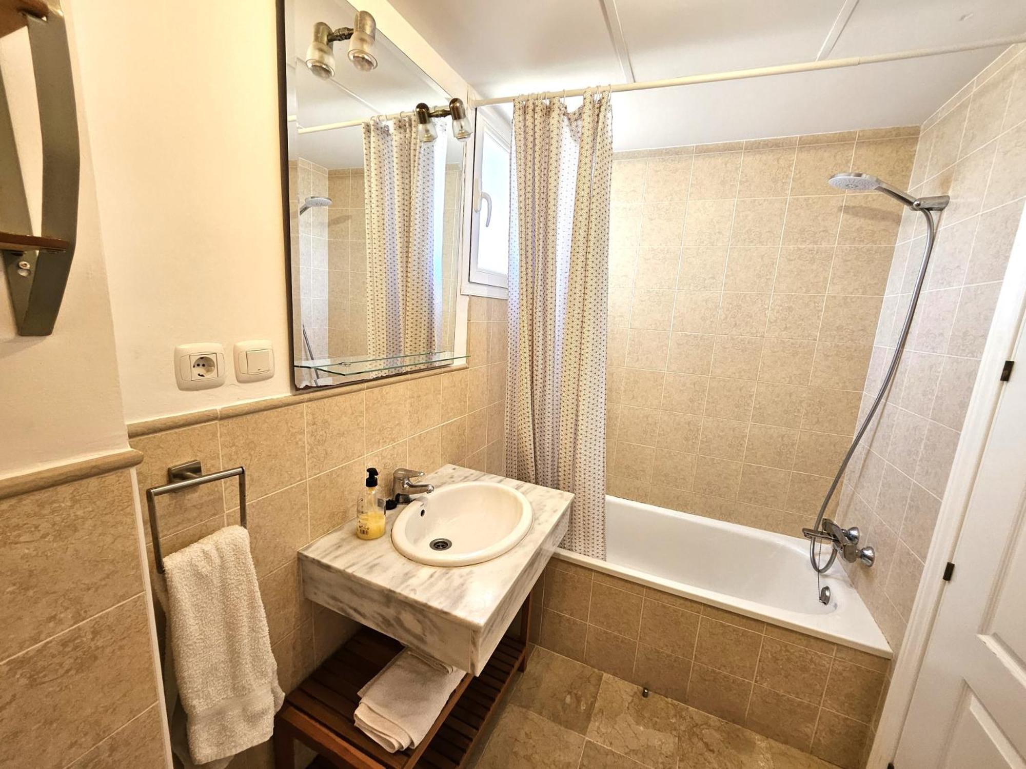 3 Bedrooms With Pool & Parking, Close To Sea And Gibraltar Manilva Bagian luar foto