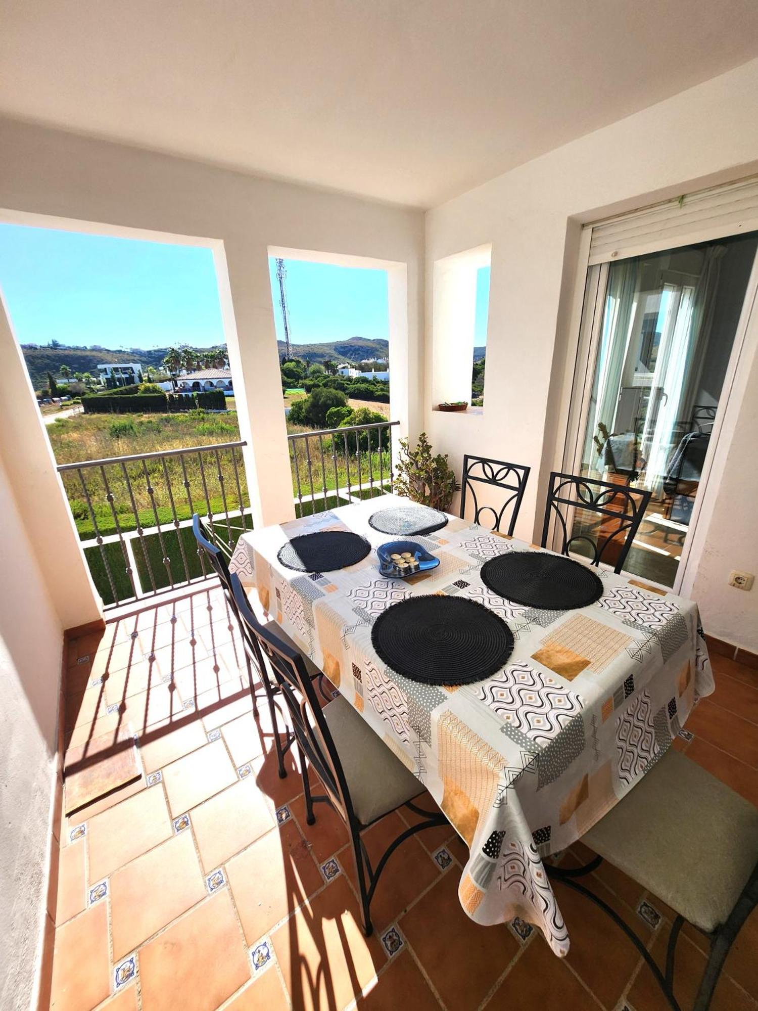 3 Bedrooms With Pool & Parking, Close To Sea And Gibraltar Manilva Bagian luar foto
