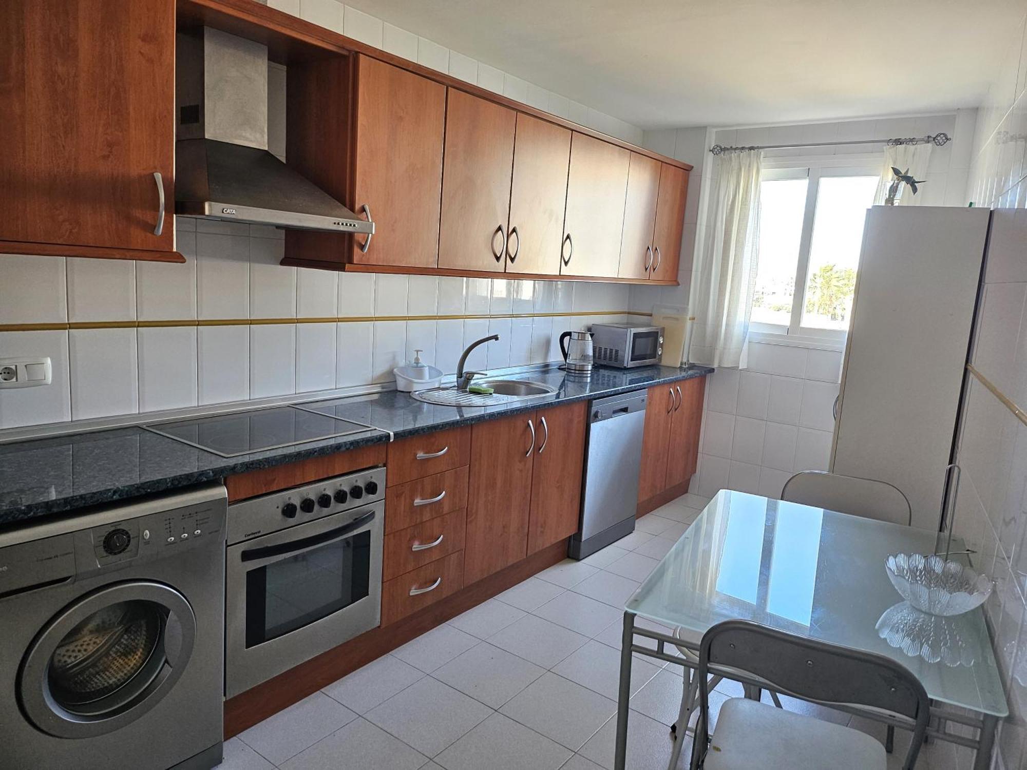 3 Bedrooms With Pool & Parking, Close To Sea And Gibraltar Manilva Bagian luar foto