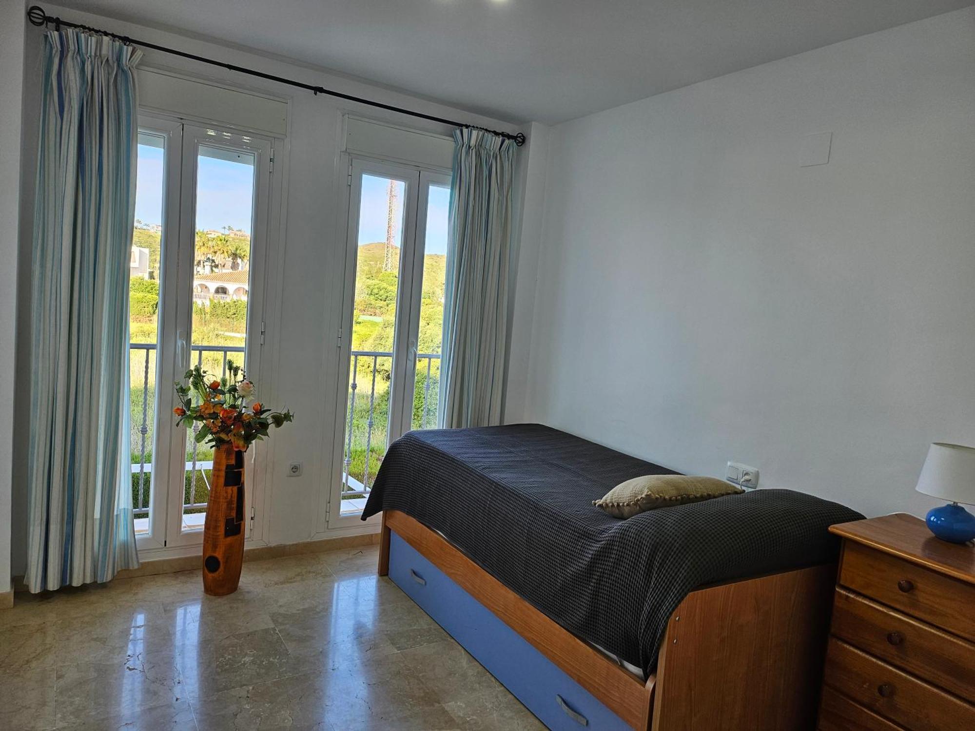 3 Bedrooms With Pool & Parking, Close To Sea And Gibraltar Manilva Bagian luar foto