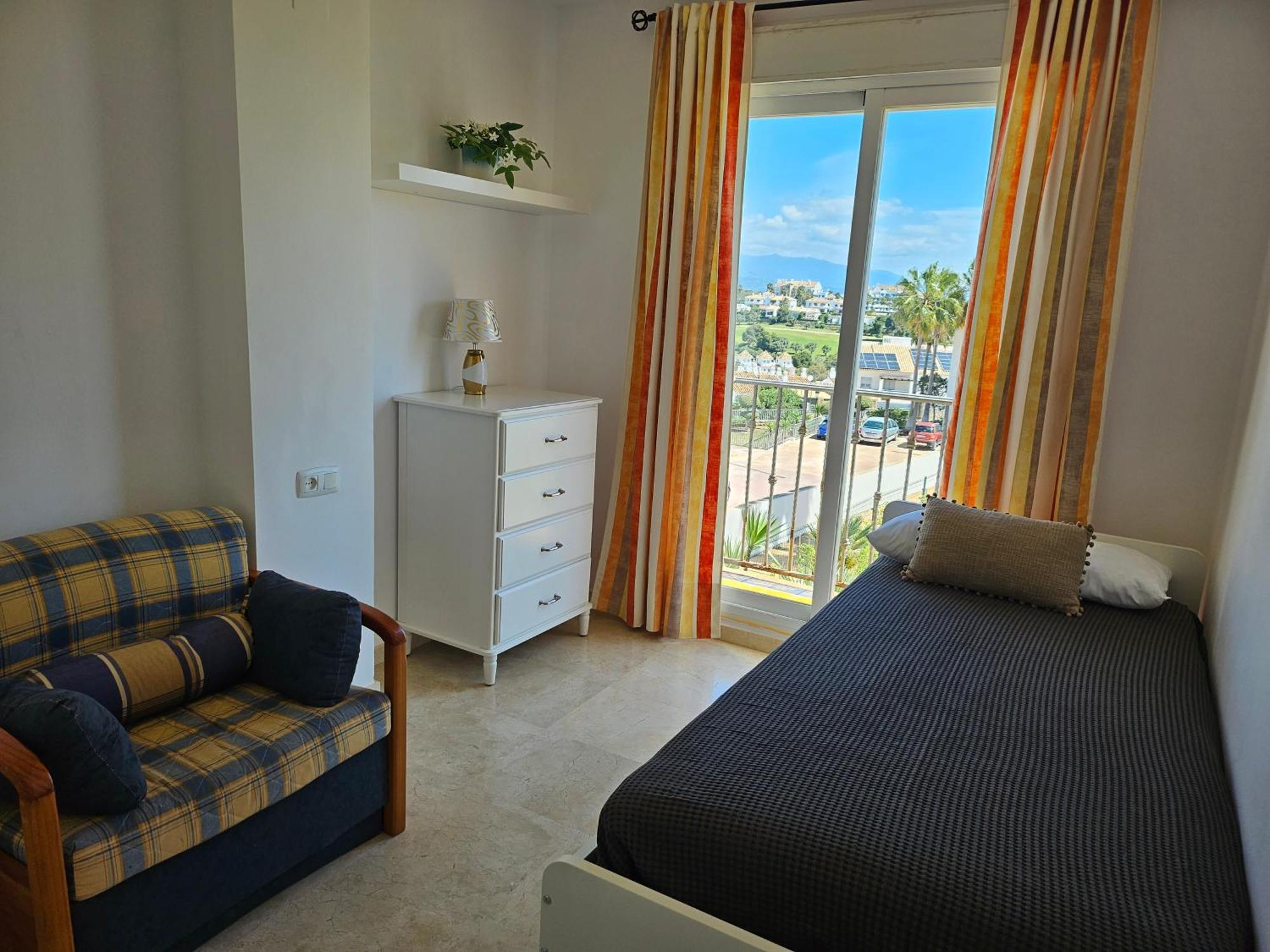 3 Bedrooms With Pool & Parking, Close To Sea And Gibraltar Manilva Bagian luar foto